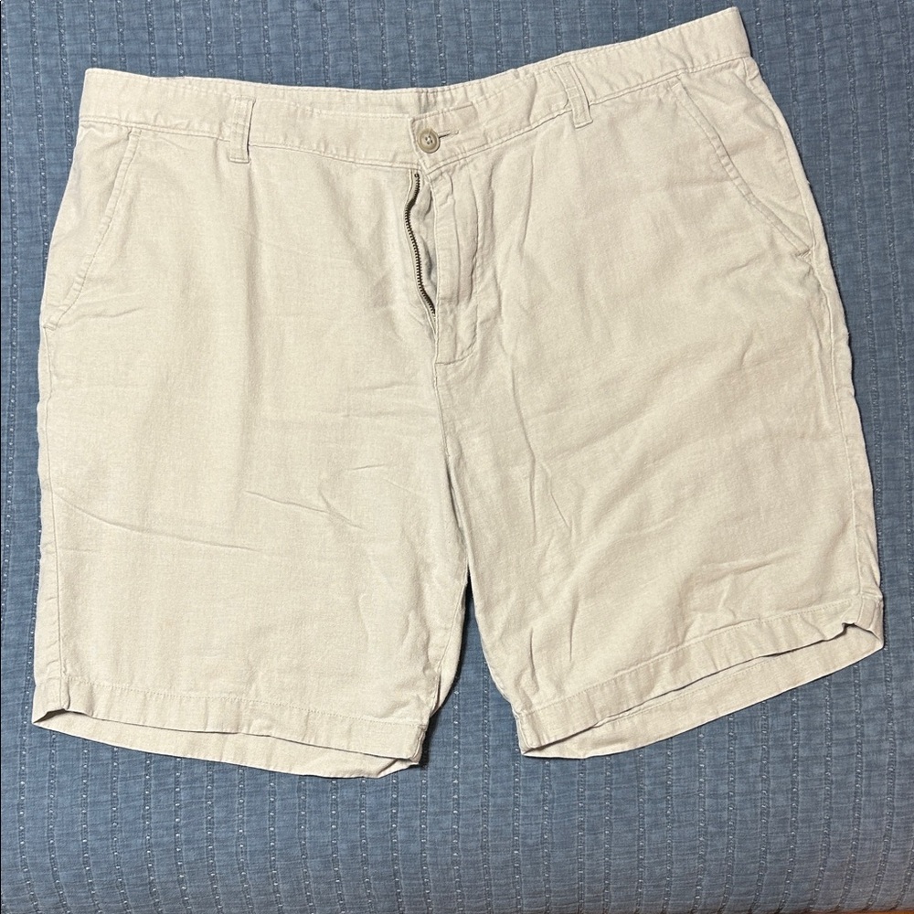 Men's Tan Shorts